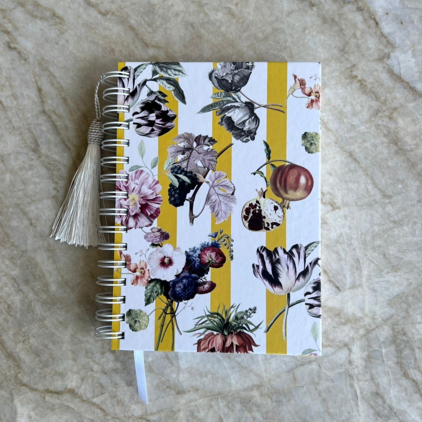 AGENDA DO ANO CAMPESTRE AMARELA