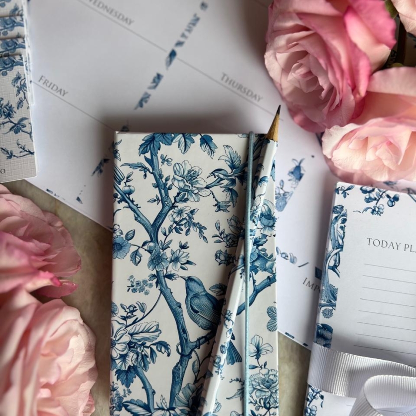 MOLESKINE COM LÁPIS TOILE DE JOUY AZUL